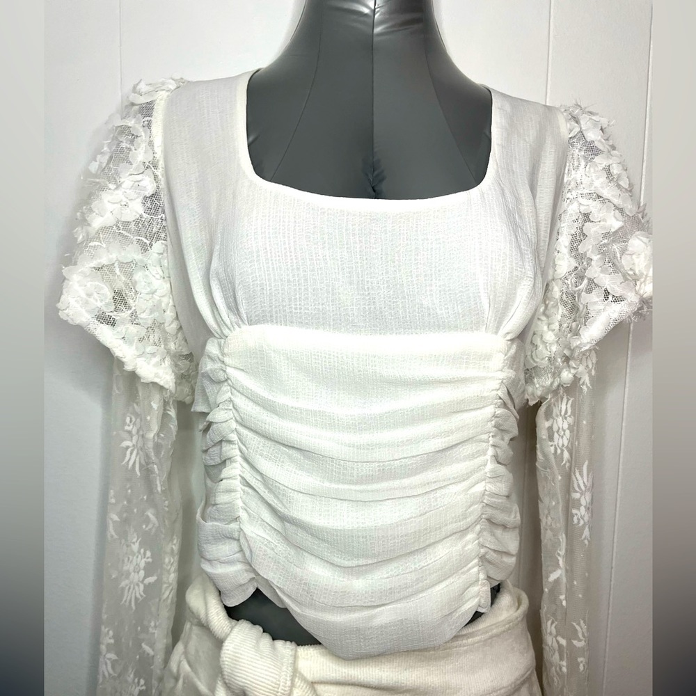 NWOT/free people lace crop top/Medium